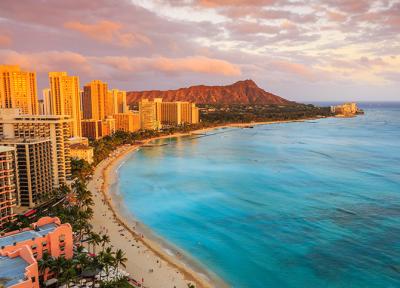 Hawaii: Paradise at the Crossroads of Nature, Culture, and Sustainable Tourism Hawaii: Paradise at the Crossroads of Nature, Culture, and Sustainable Tourism